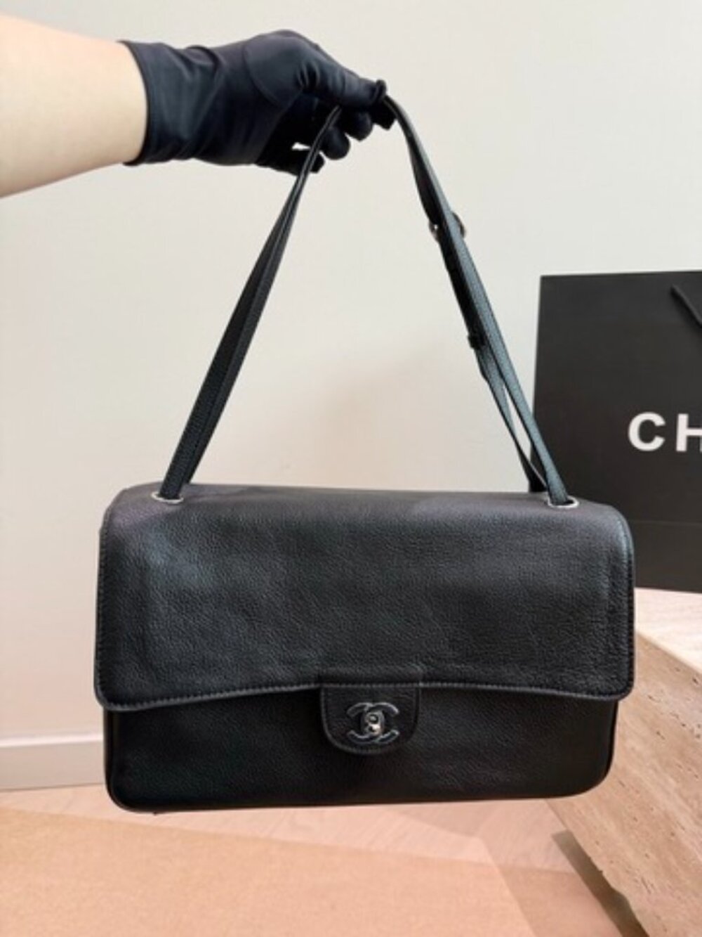 Luxury 26S Maxi Shoulder Bag 32cm Timeless Black Grained Leather Tote